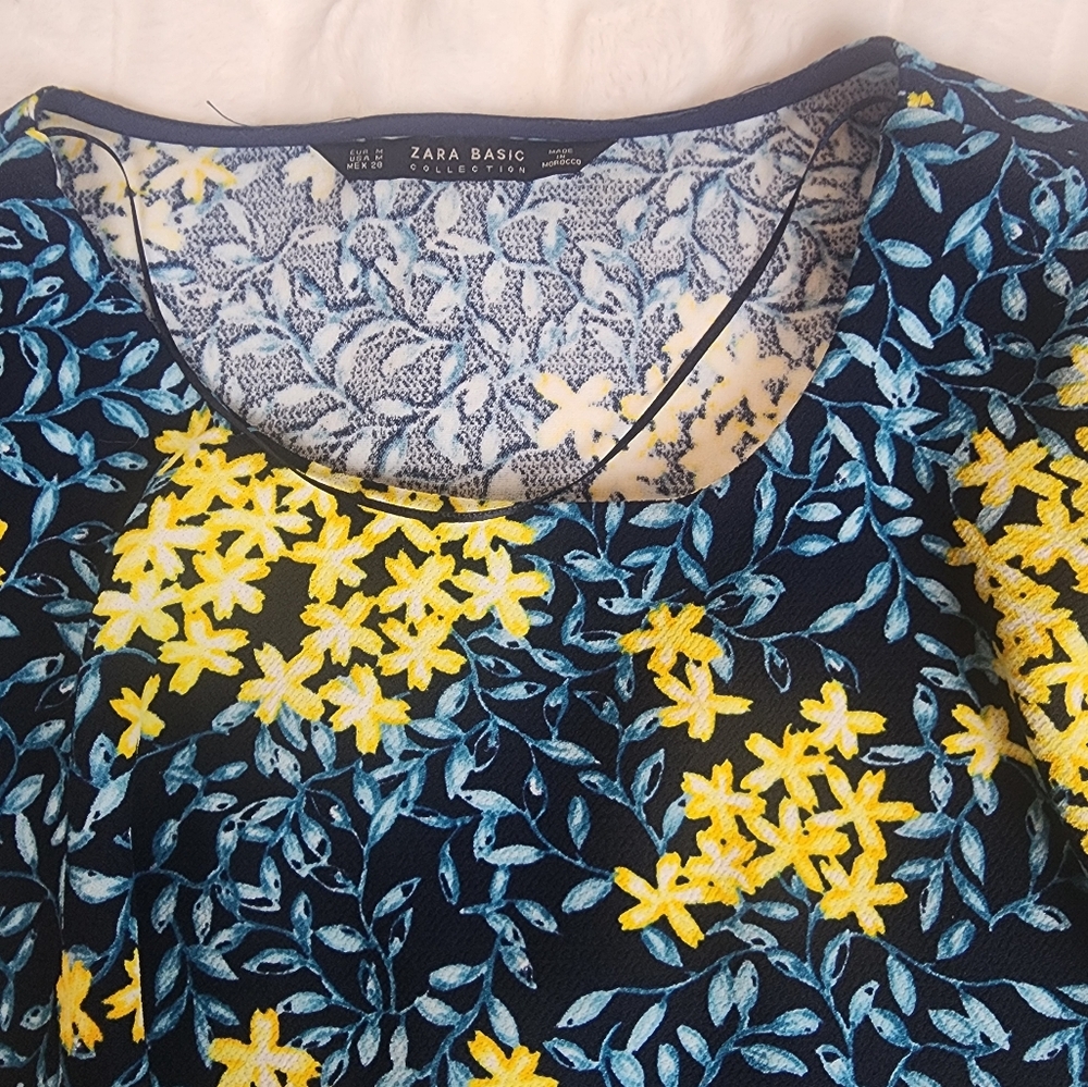 NWT Zara Basic Floral Top - Picture 2 of 4